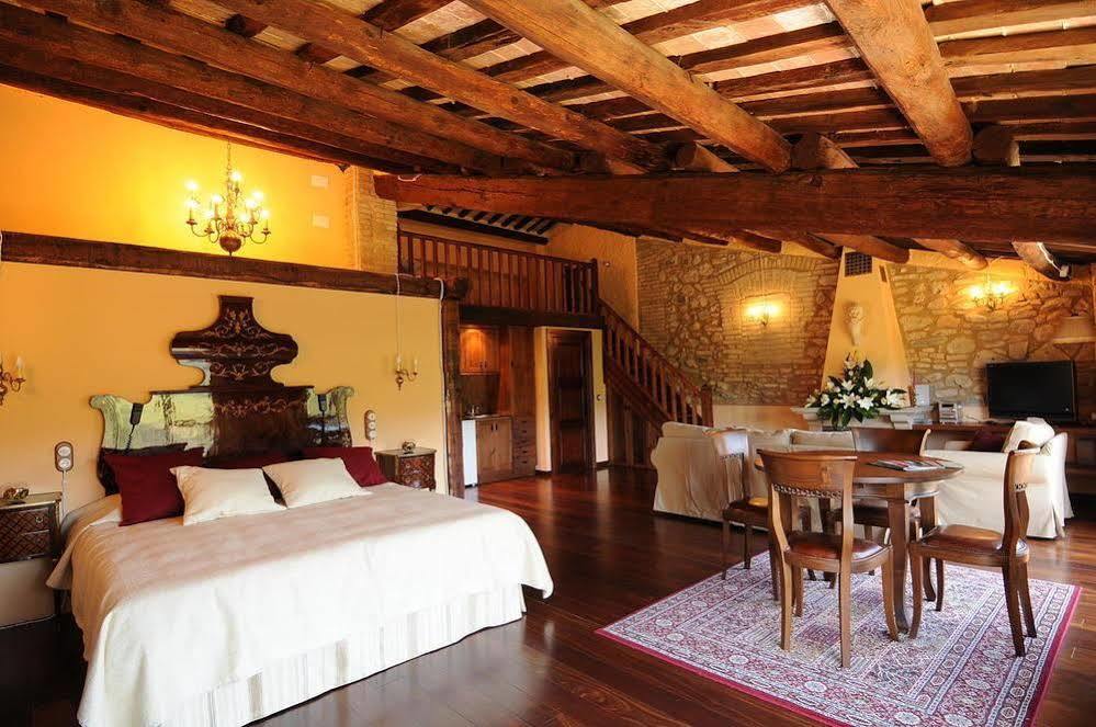Castell De Riudabella